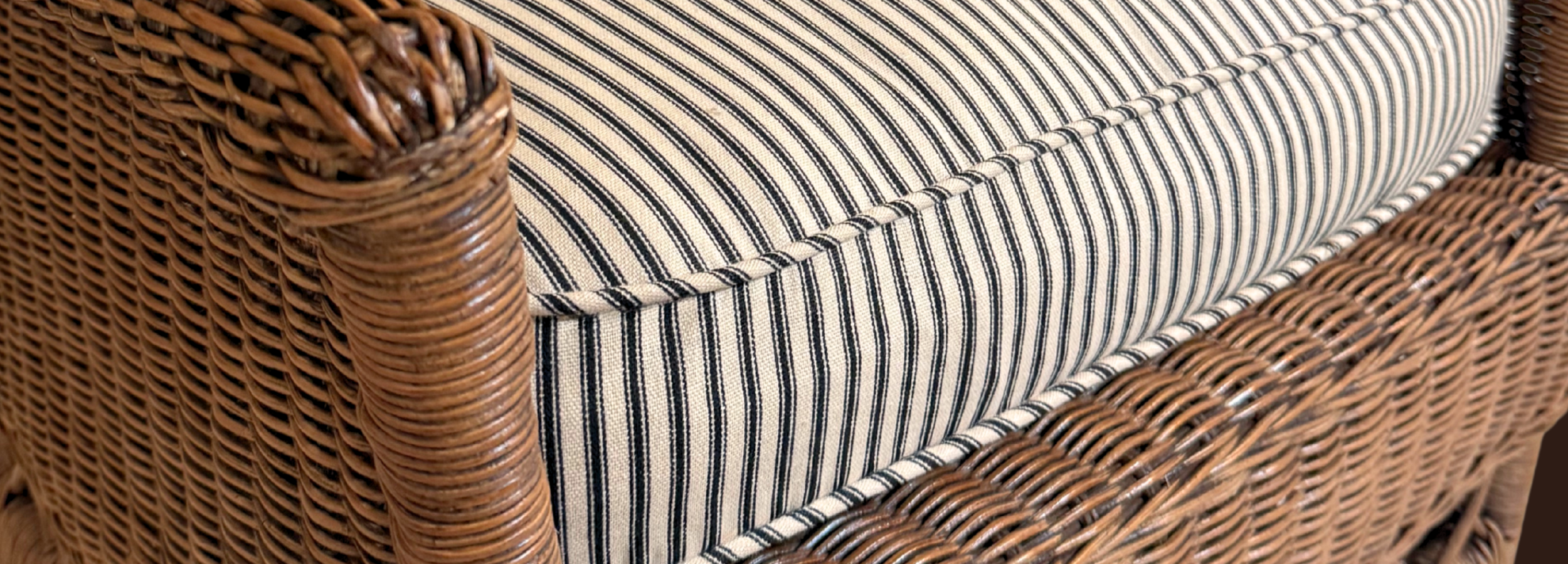 Belgian Pearls Cushions